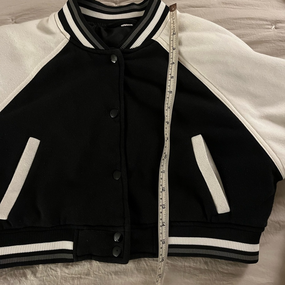 Cropped Varsity Jacket - Picture 8 of 10